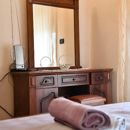 Bella Lägenhet Sinj