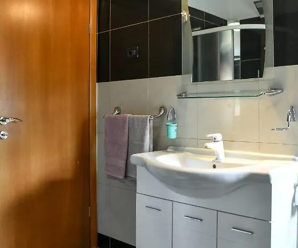 アパート Bella シニ